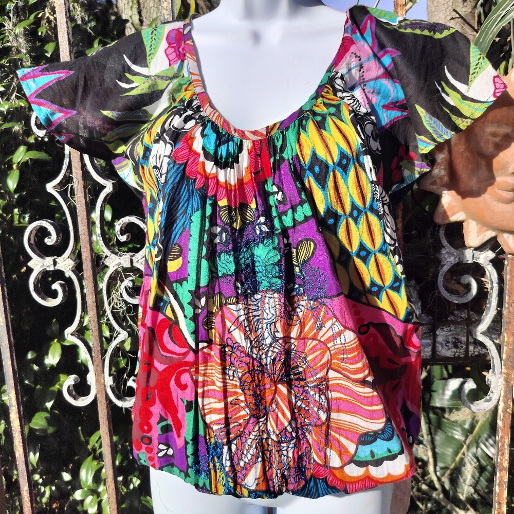 Desigual new vibrantly colored short sleeve floral blouse top small